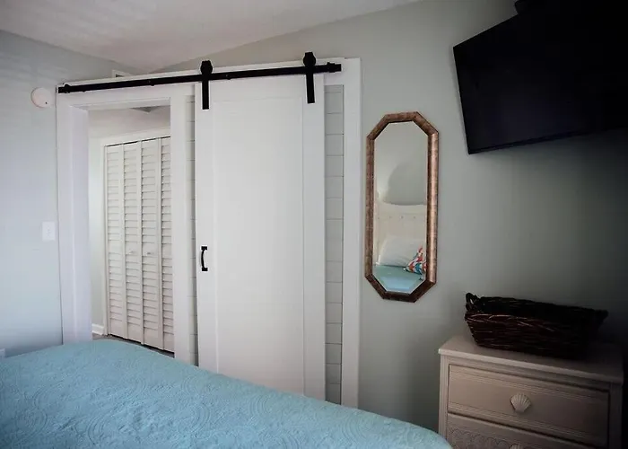 Island Winds West Unit 175